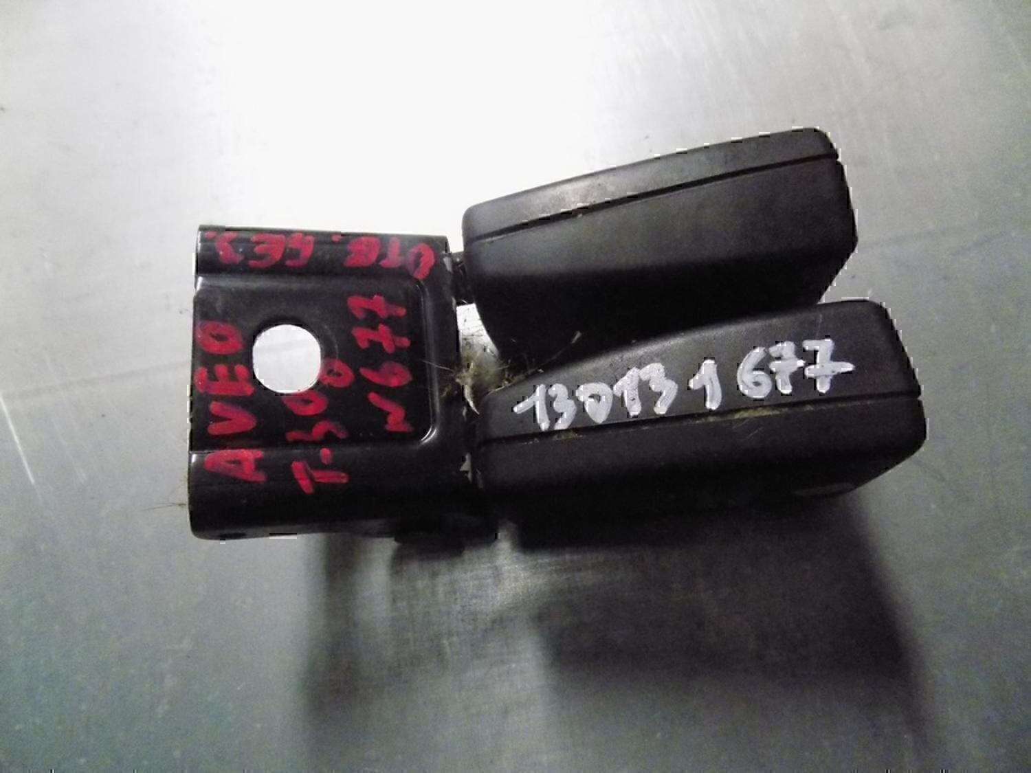 Ответная часть ремня безопасности Chevrolet Aveo (T300) 2011>