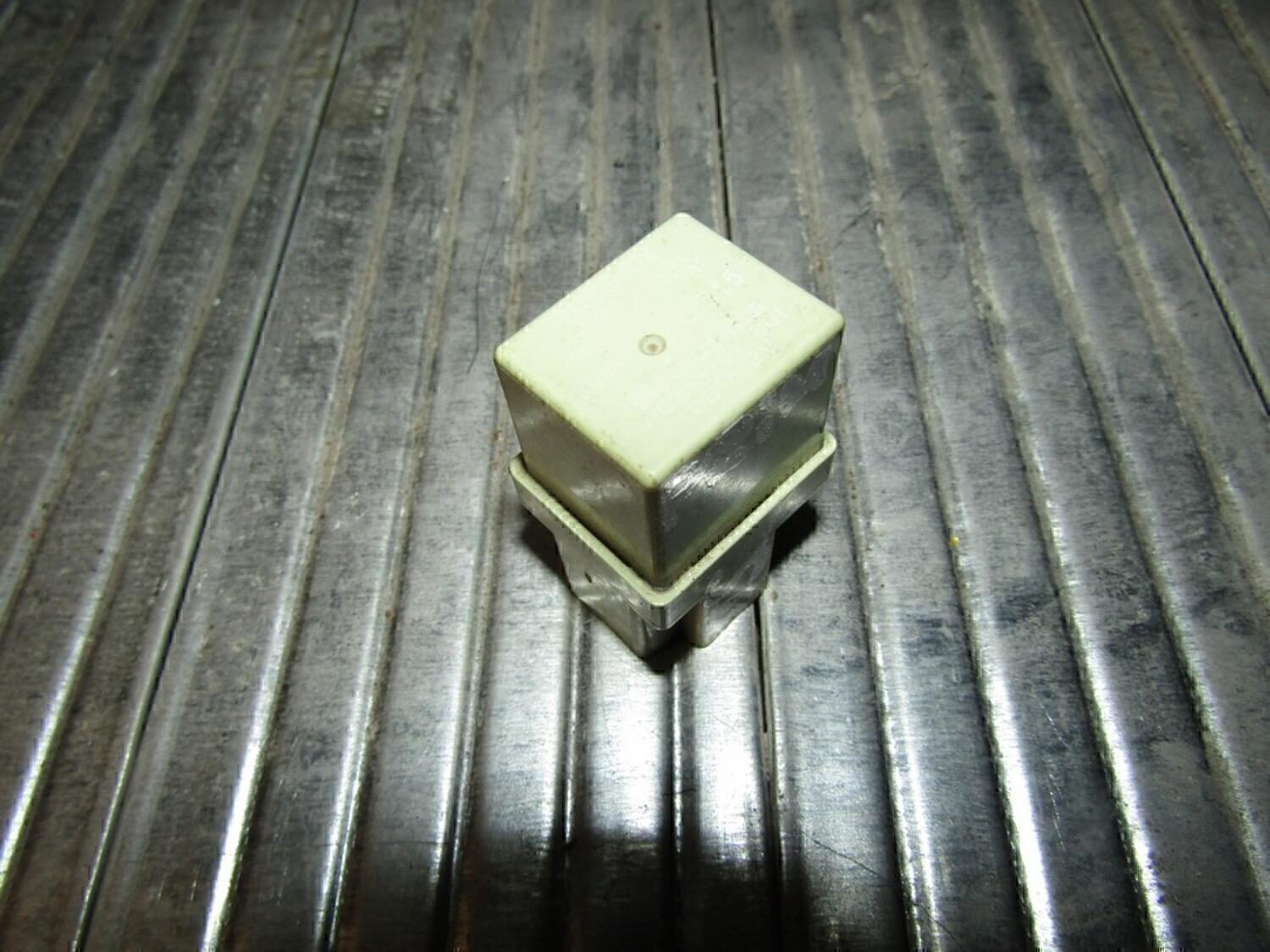 Реле NISSAN Primera P11E 1996-2002