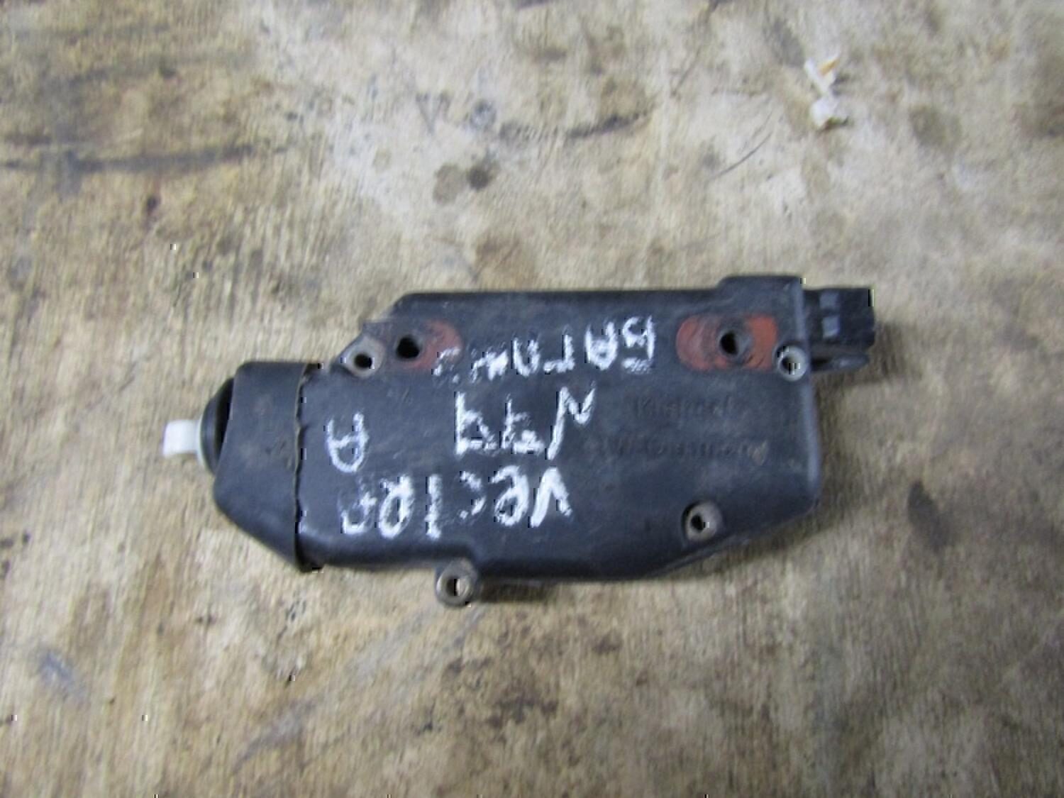 Активатор замка багажника OPEL Omega A 1986-1994