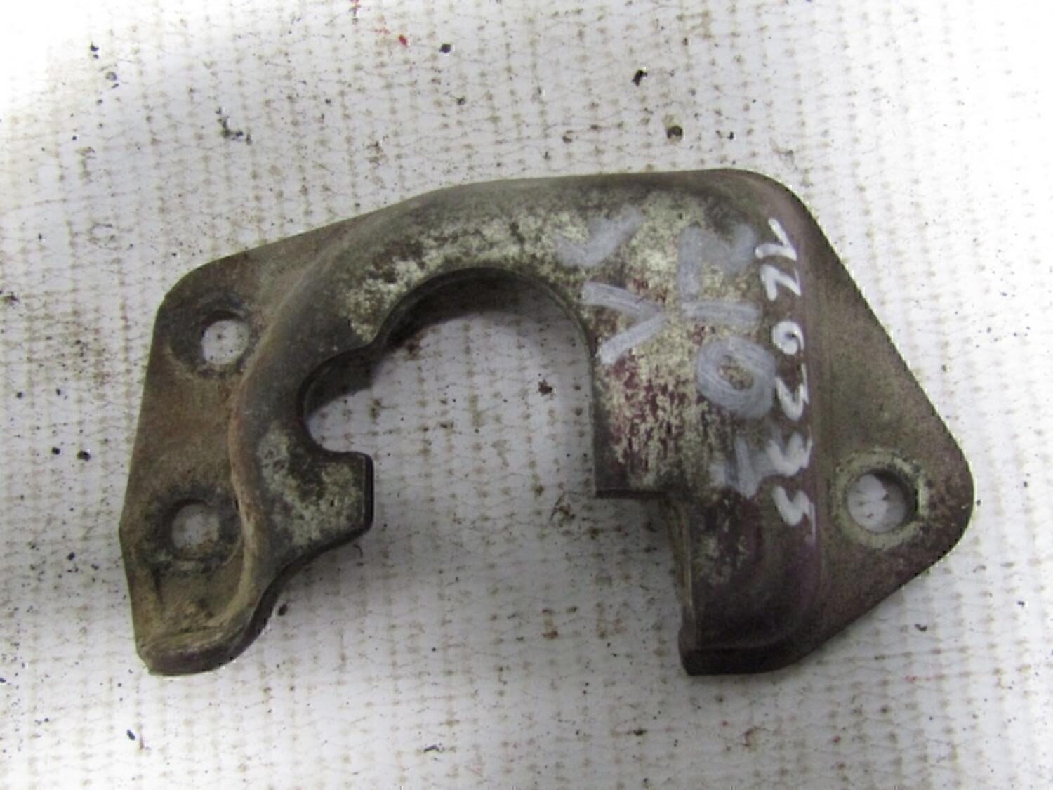 Ответная часть замка двери VAZ Lada 2107