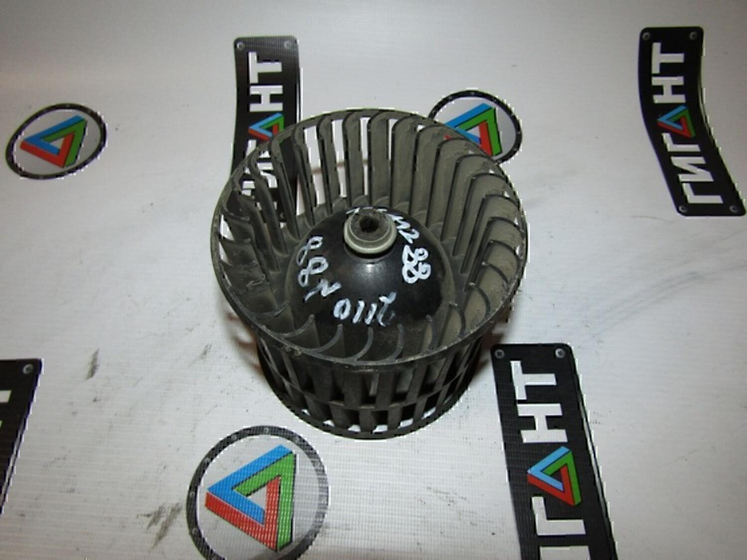 Моторчик отопителя VAZ Lada 2115