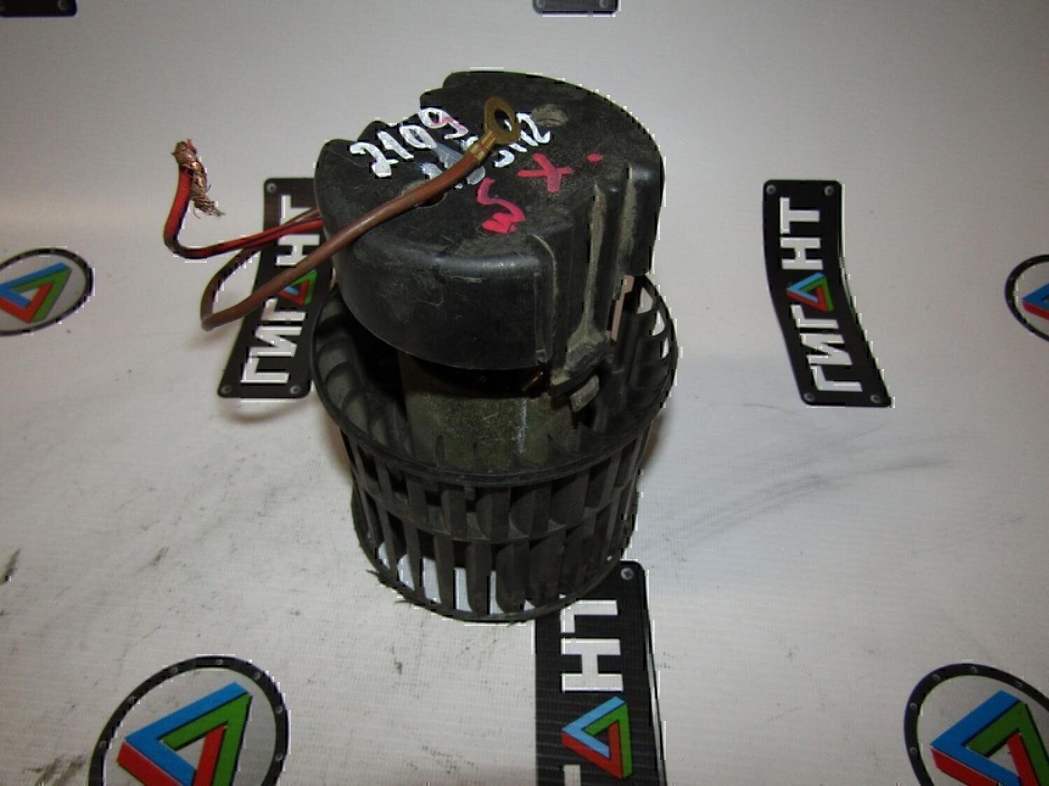 Моторчик отопителя VAZ Lada 2115