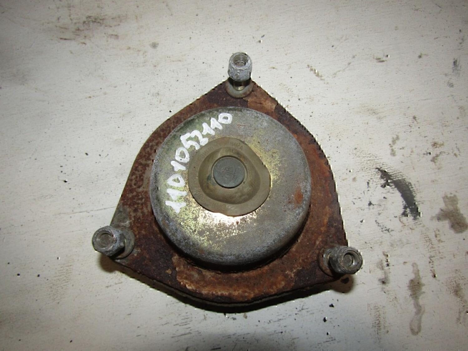 Опора переднего амортизатора VAZ Lada 2110