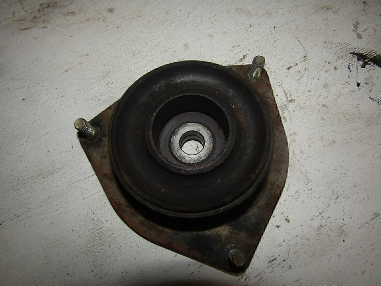 Опора переднего амортизатора VAZ Lada 2115