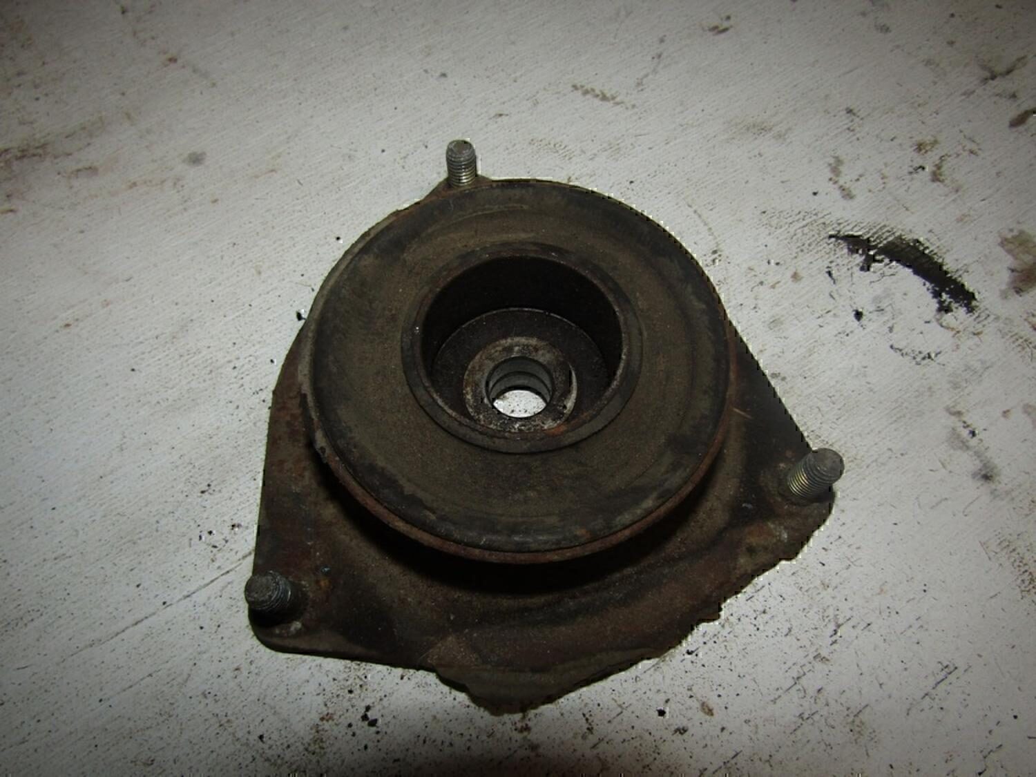 Опора переднего амортизатора VAZ Lada 2115