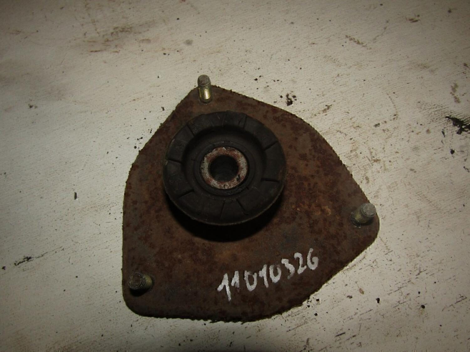 Опора переднего амортизатора VAZ Lada Kalina 2004-2013