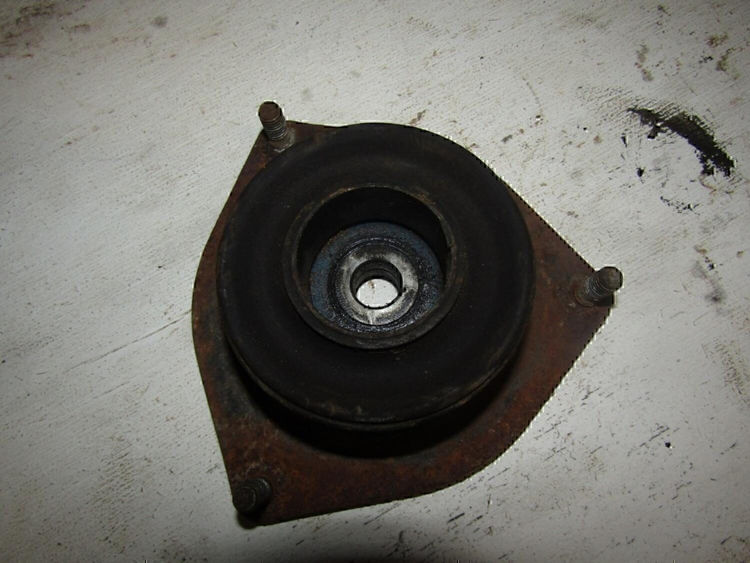 Опора переднего амортизатора VAZ Lada 2115