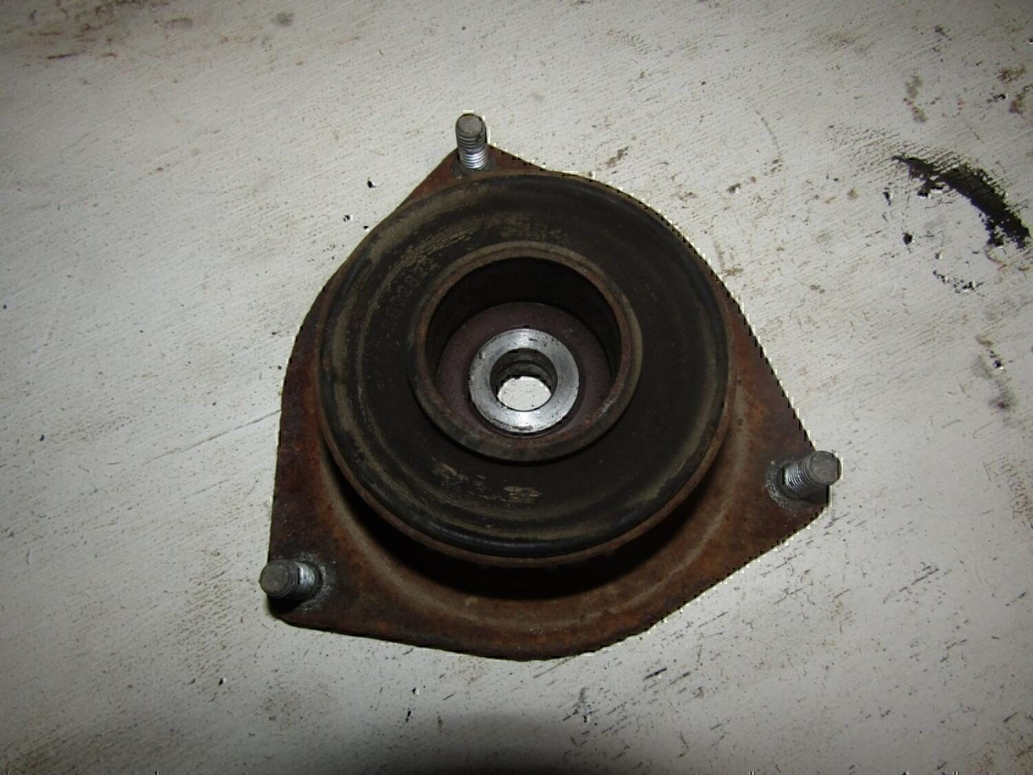 Опора переднего амортизатора VAZ Lada 2115