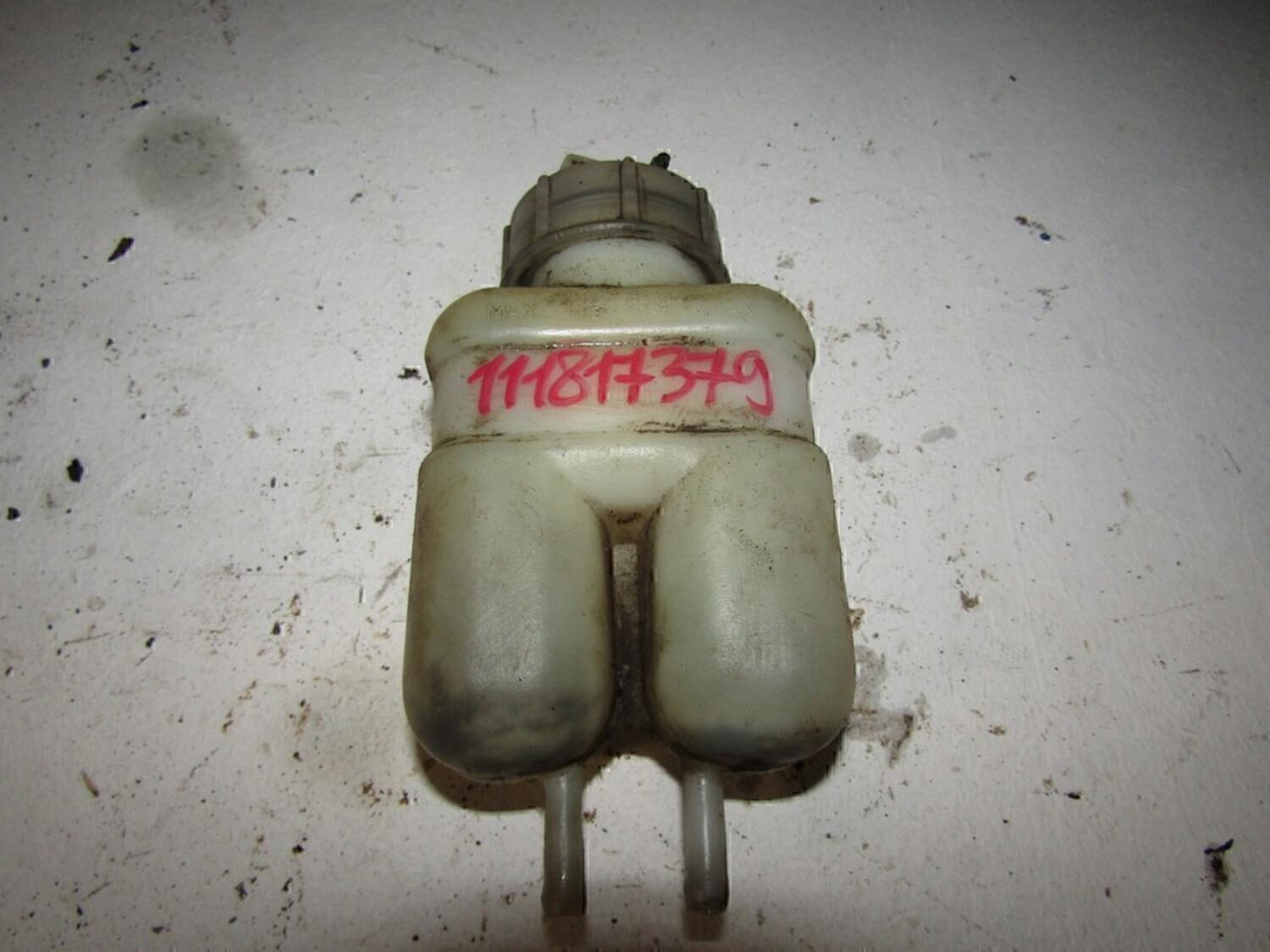 Бачок главного тормозного цилиндра VAZ Lada 2107