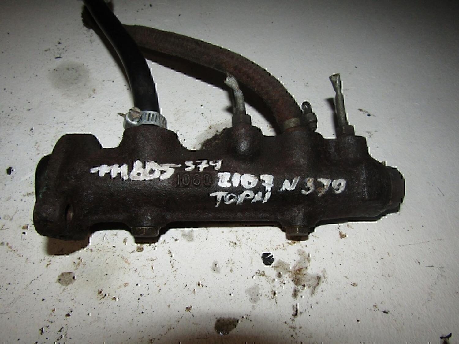 Цилиндр тормозной главный VAZ Lada 2107