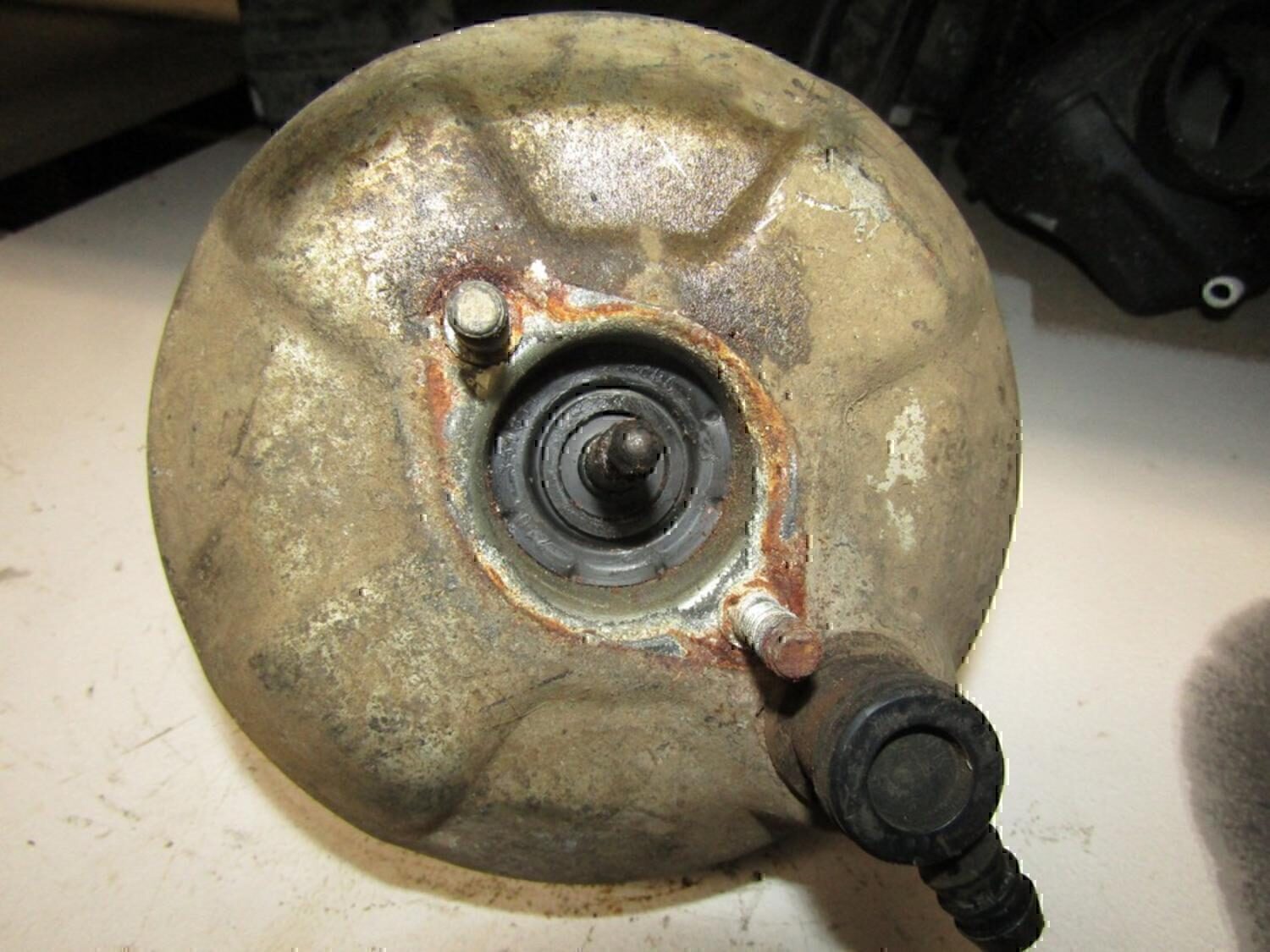 Усилитель тормозов вакуумный VAZ Lada 2107