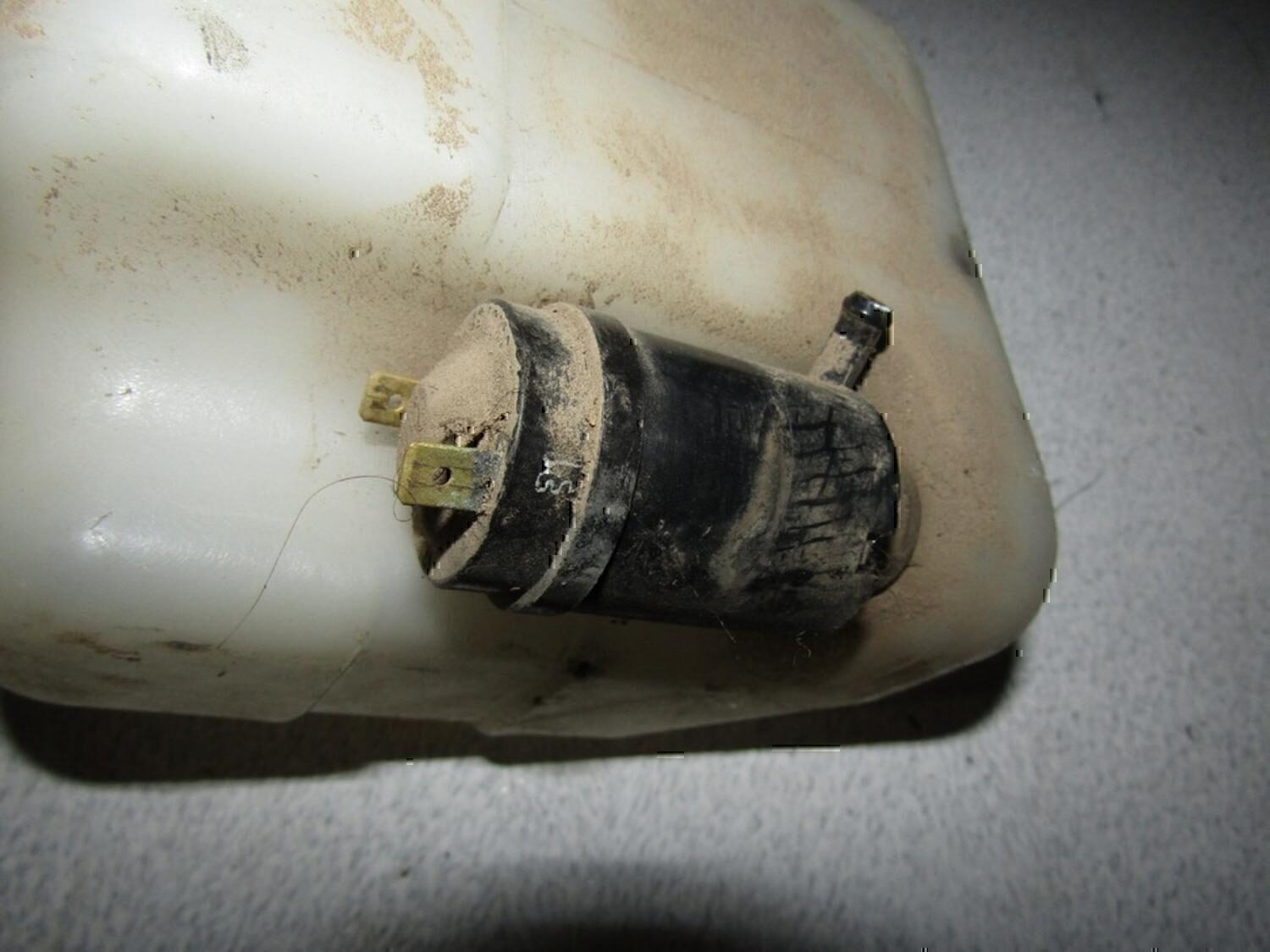 Насос омывателя VAZ Lada 2107