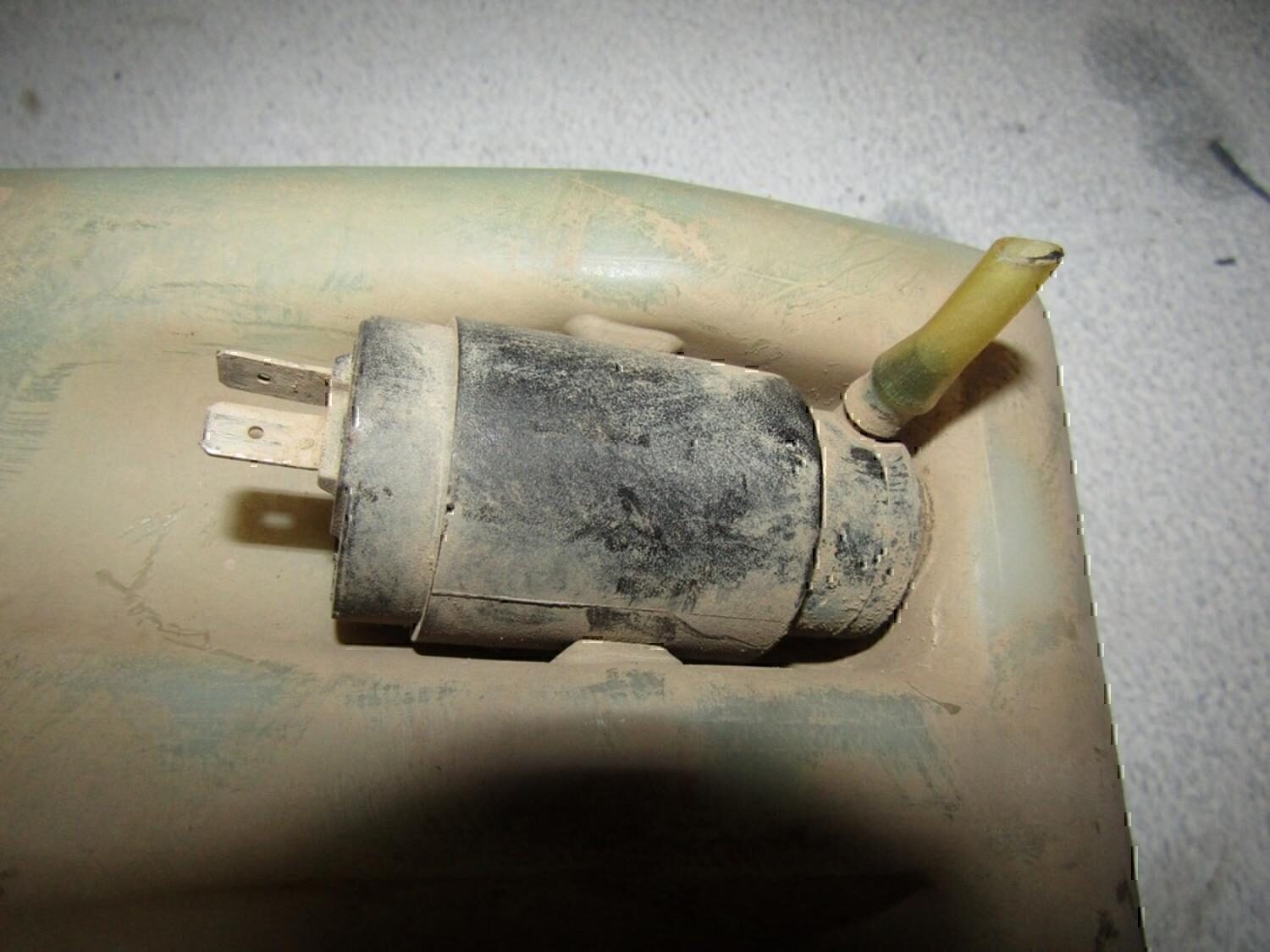 Насос омывателя VAZ Lada 2107