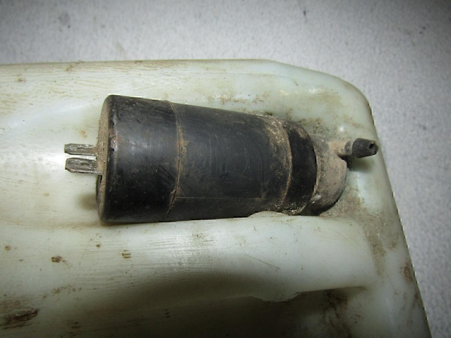 Насос омывателя VAZ Lada 2107