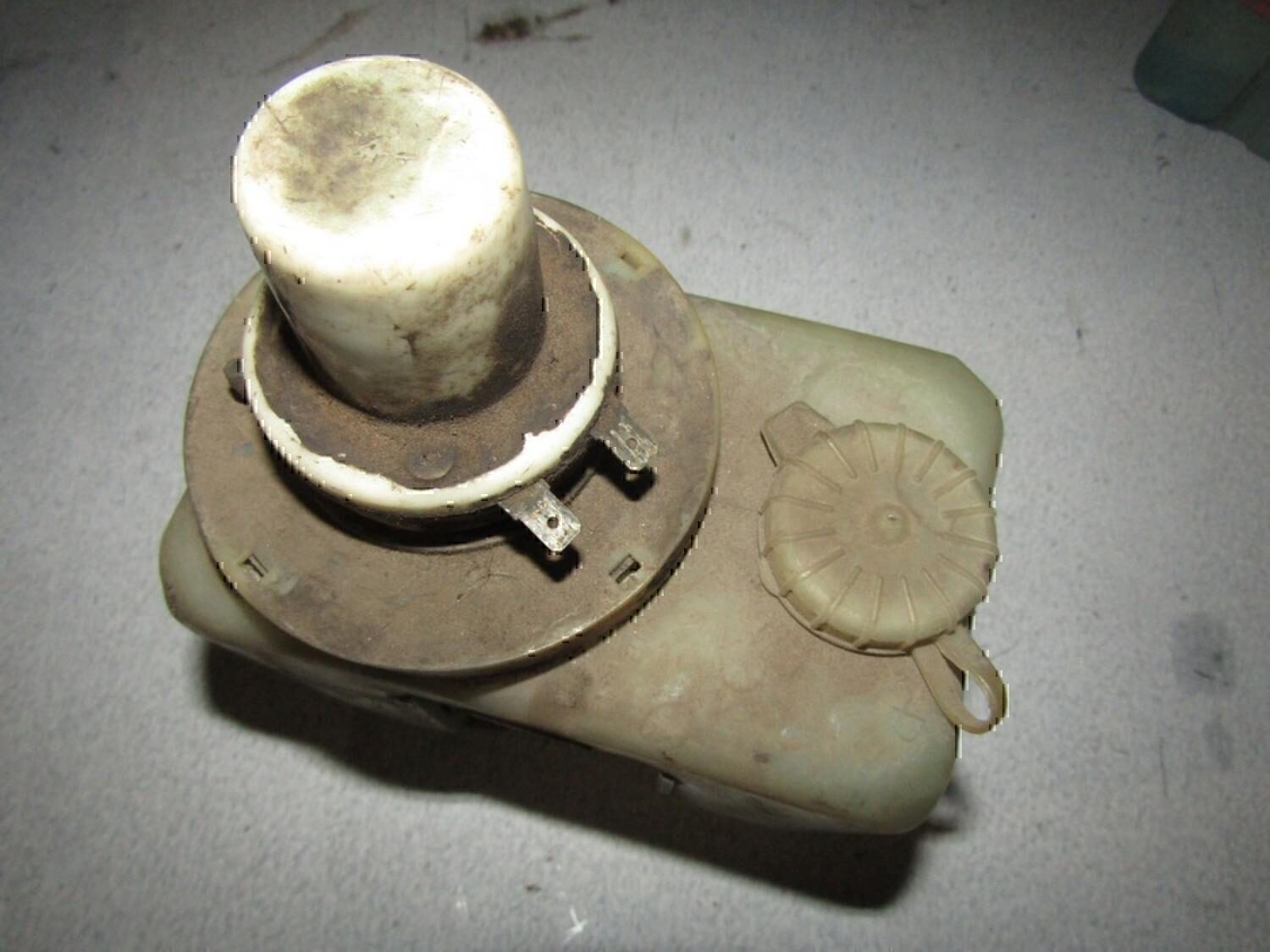 Насос омывателя VAZ Lada 2107