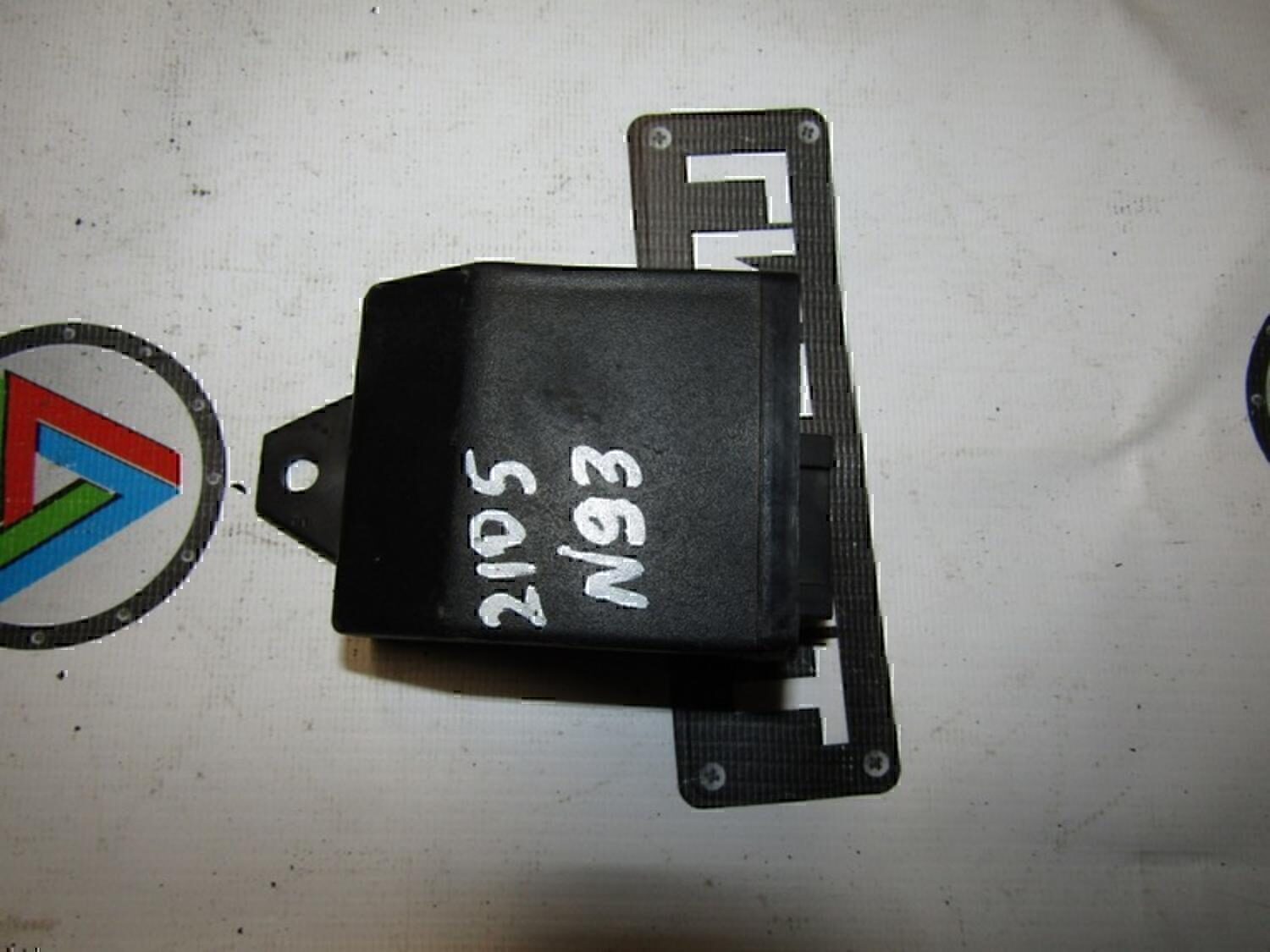 Реле поворотов VAZ Lada 2107