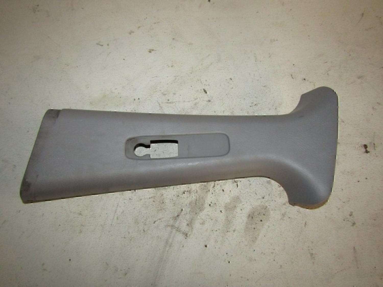 Обшивка стойки NISSAN Almera N16 2000-2006