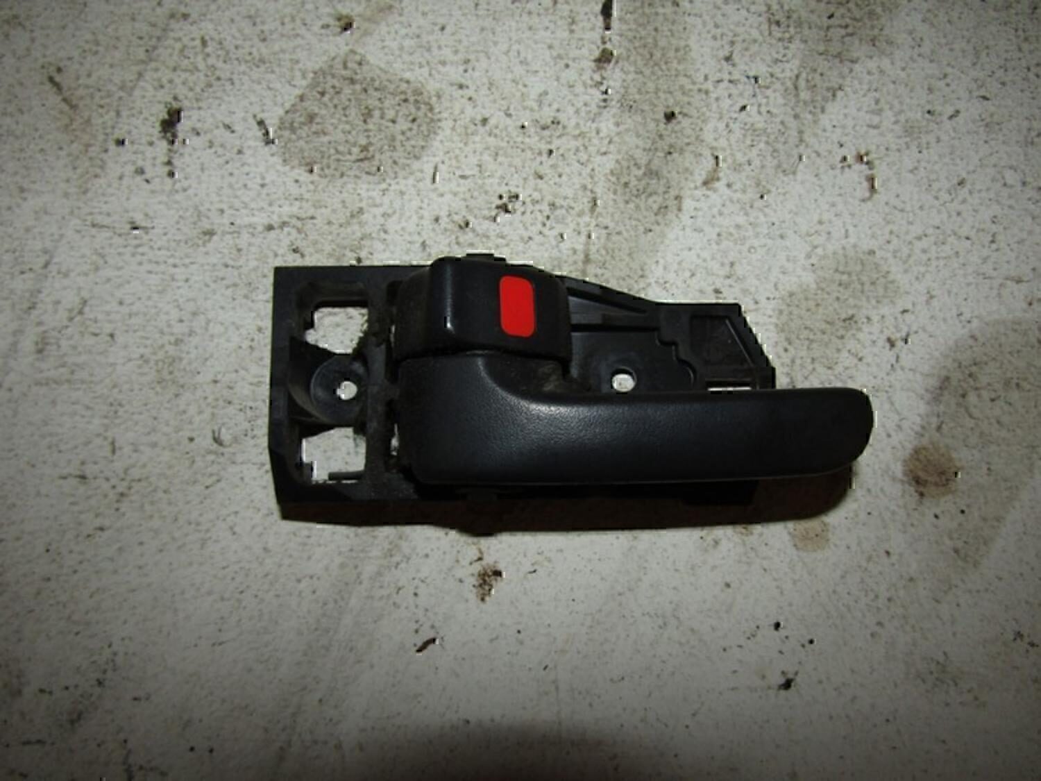 Ручка двери внутренняя левая TOYOTA RAV 4 2000-2005