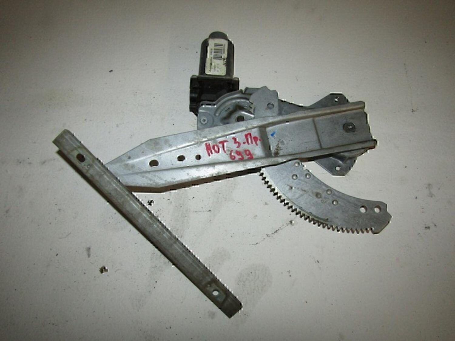 Стеклоподъемник электр. задний правый NISSAN Note (E11) 2006-2013