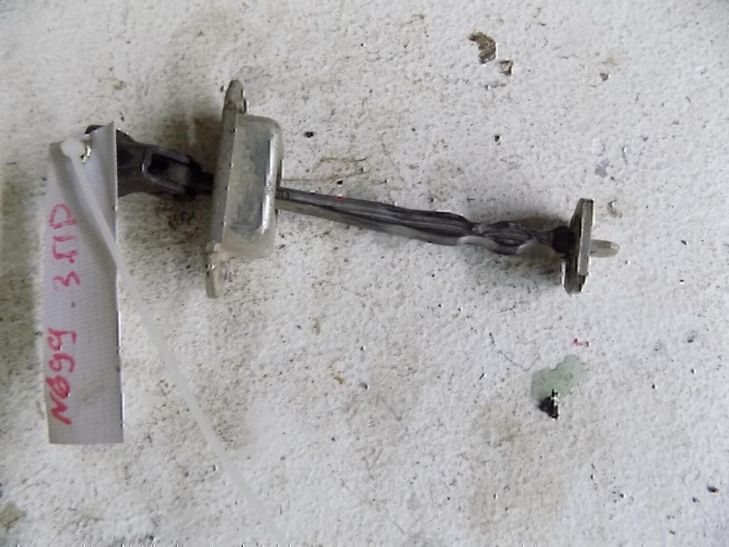 Ограничитель двери NISSAN Note (E11) 2006-2013