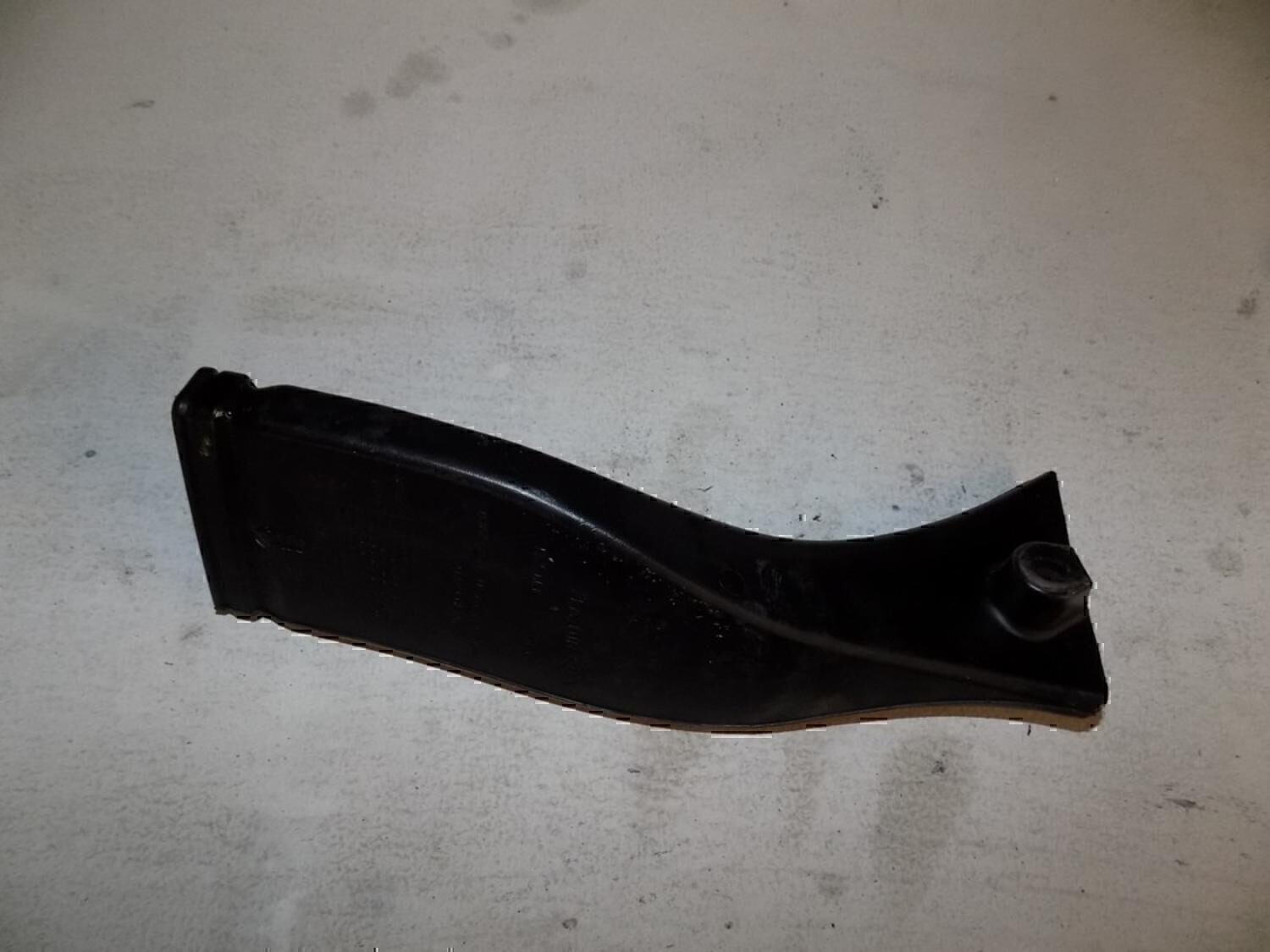 Воздуховод RENAULT Logan 2005-2014