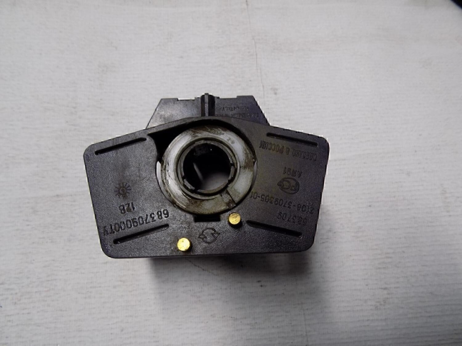 Кронштейн (сопут. товар) VAZ Lada 2115