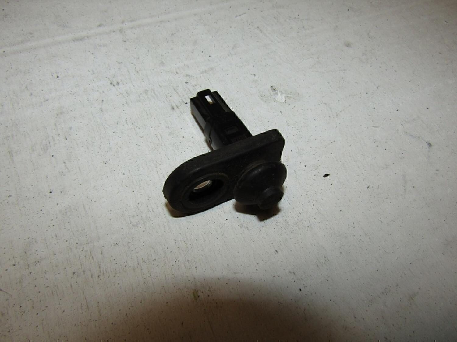 Выключатель концевой HYUNDAI Tucson 2004-2010