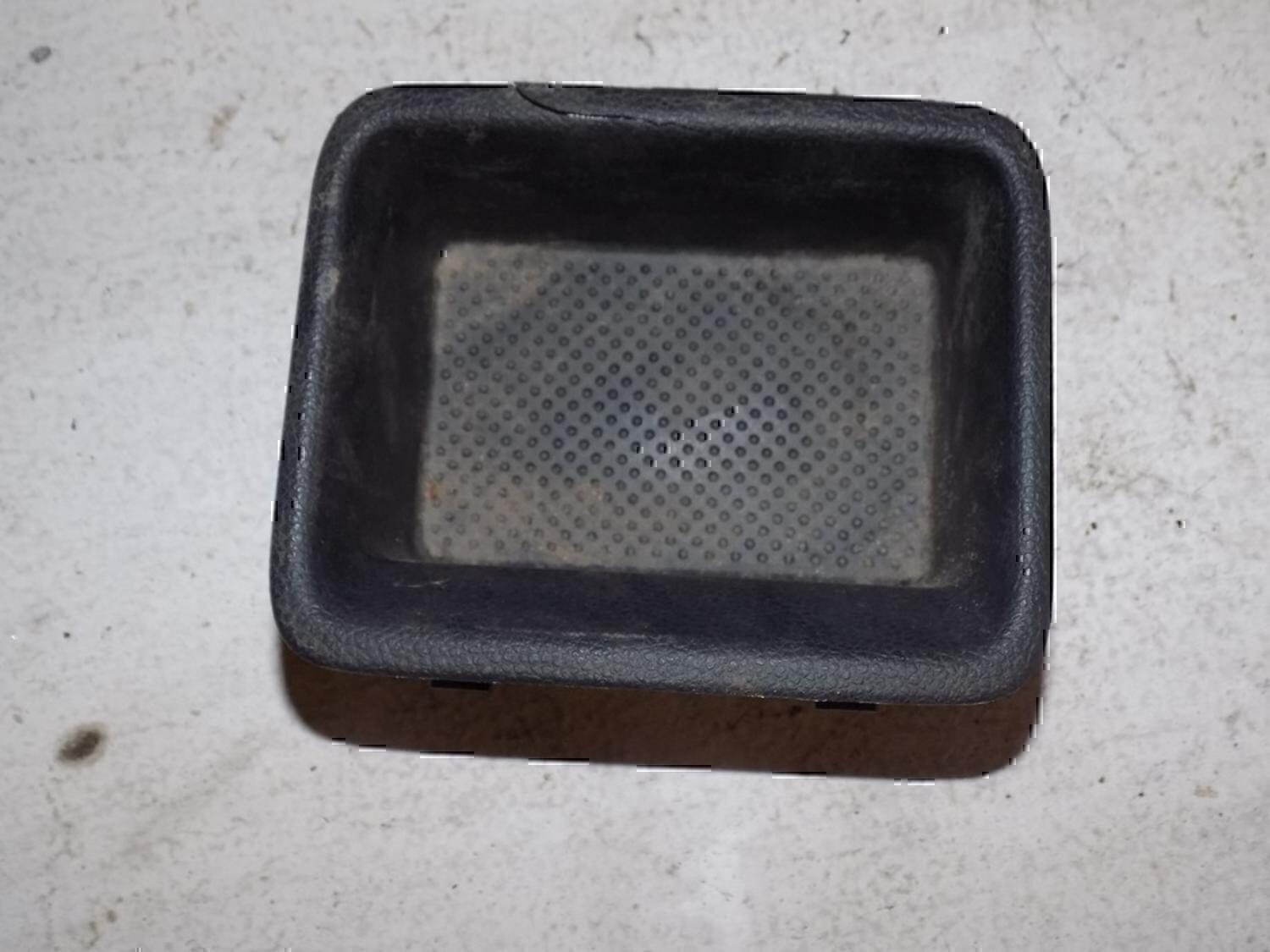 Ящик передней консоли SKODA Fabia 2007-2015