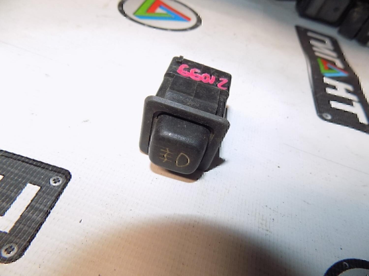 Кнопка противотуманки VAZ Lada 2108,09,99