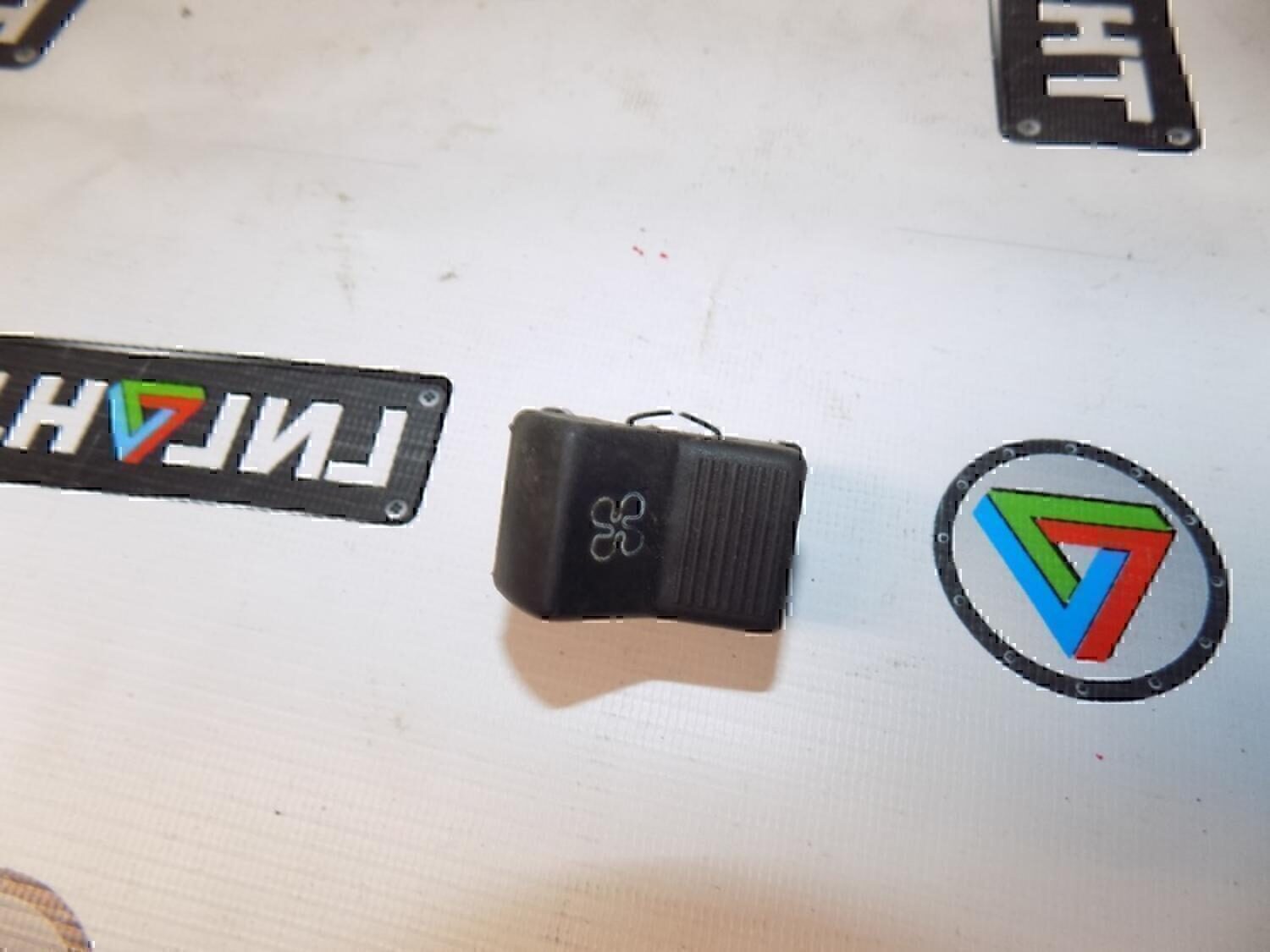 Кнопка многофункциональная VAZ Lada 2107