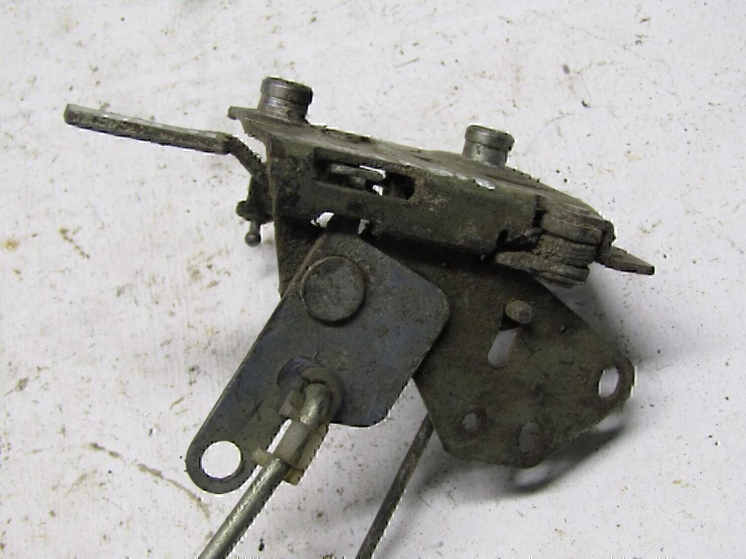 Замок двери передней правой VAZ Lada 2115