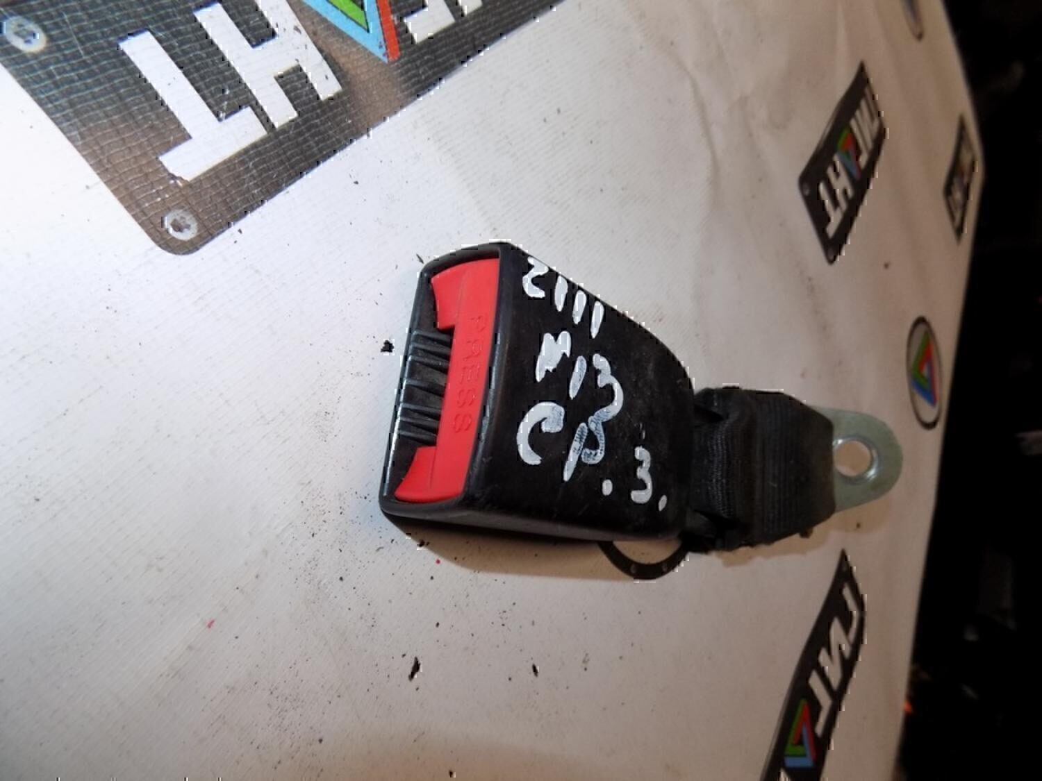 Ответная часть ремня безопасности VAZ Lada 2115