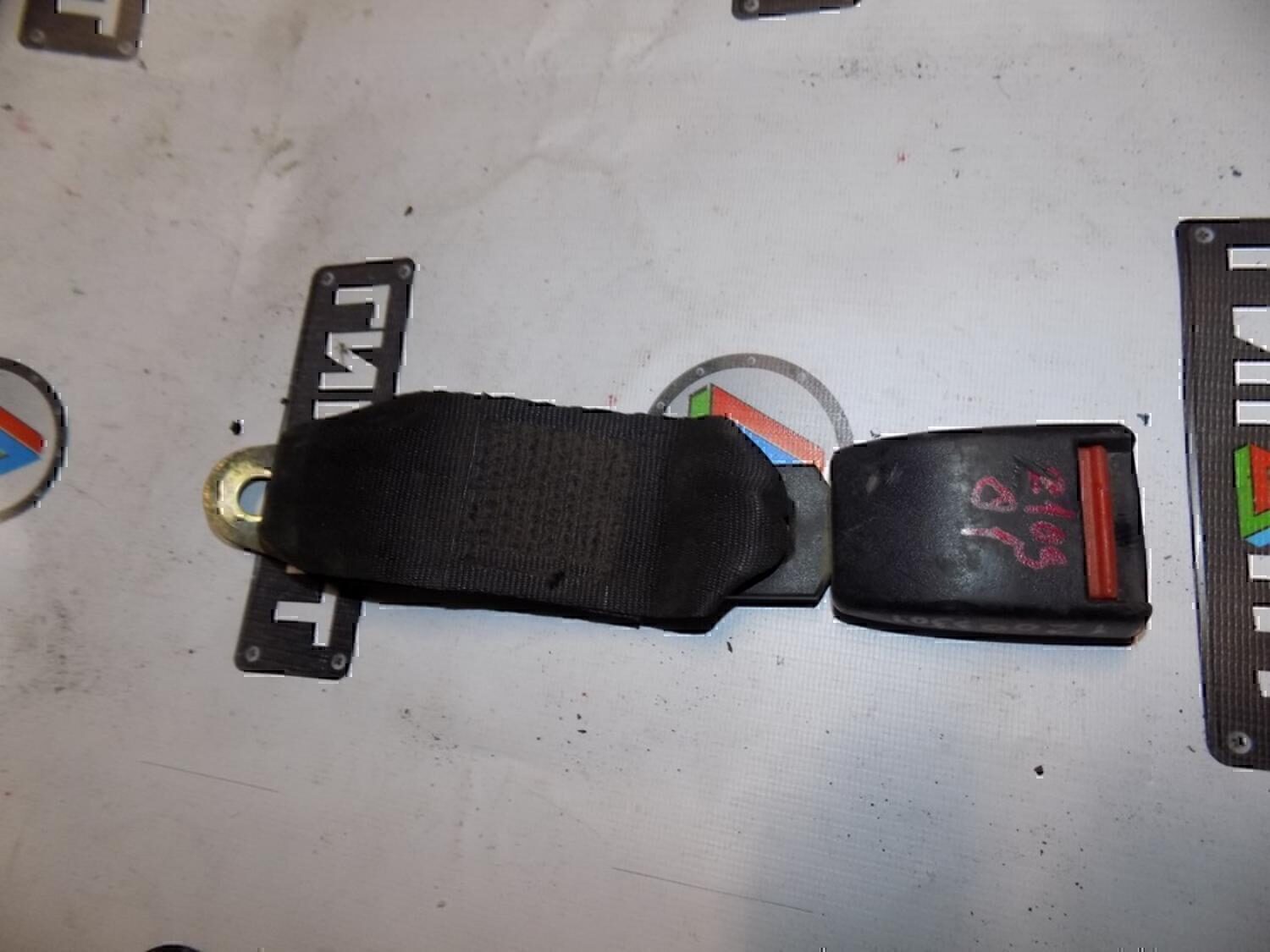 Ответная часть ремня безопасности VAZ Lada 2115