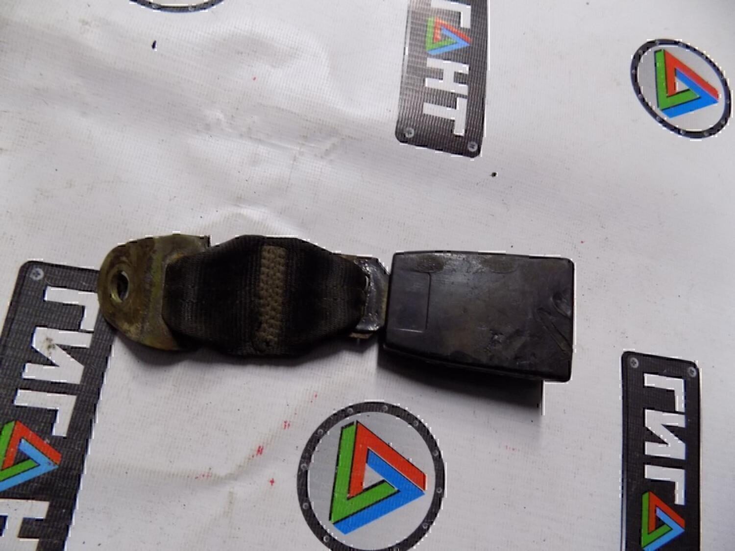 Ответная часть ремня безопасности VAZ Lada 2115