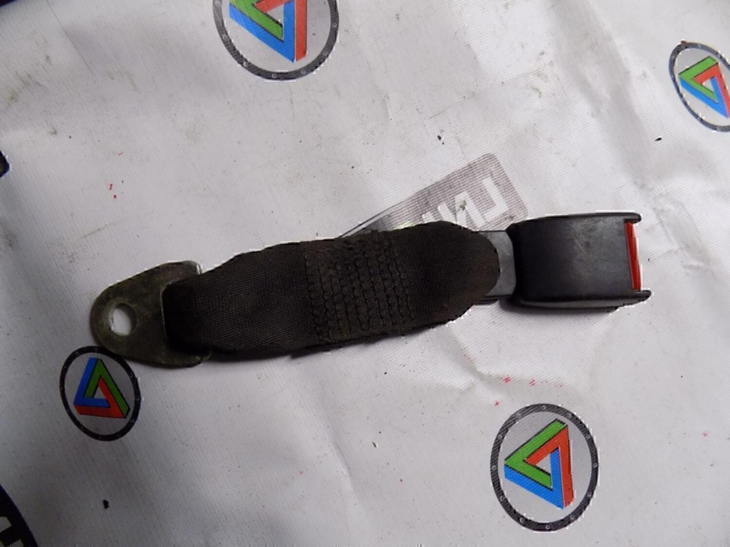 Ответная часть ремня безопасности VAZ Lada 2107