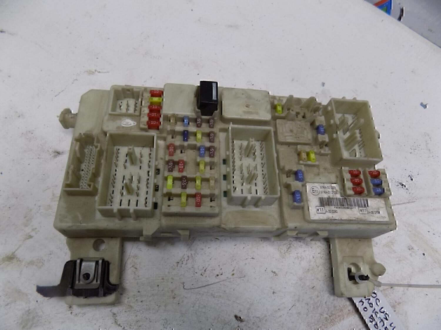 Блок предохранителей FORD Focus II 2005-2008