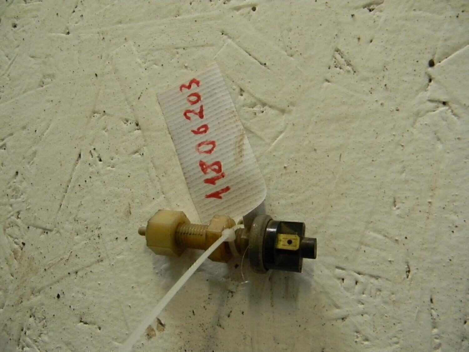 Датчик включения стопсигнала VAZ Lada 2115