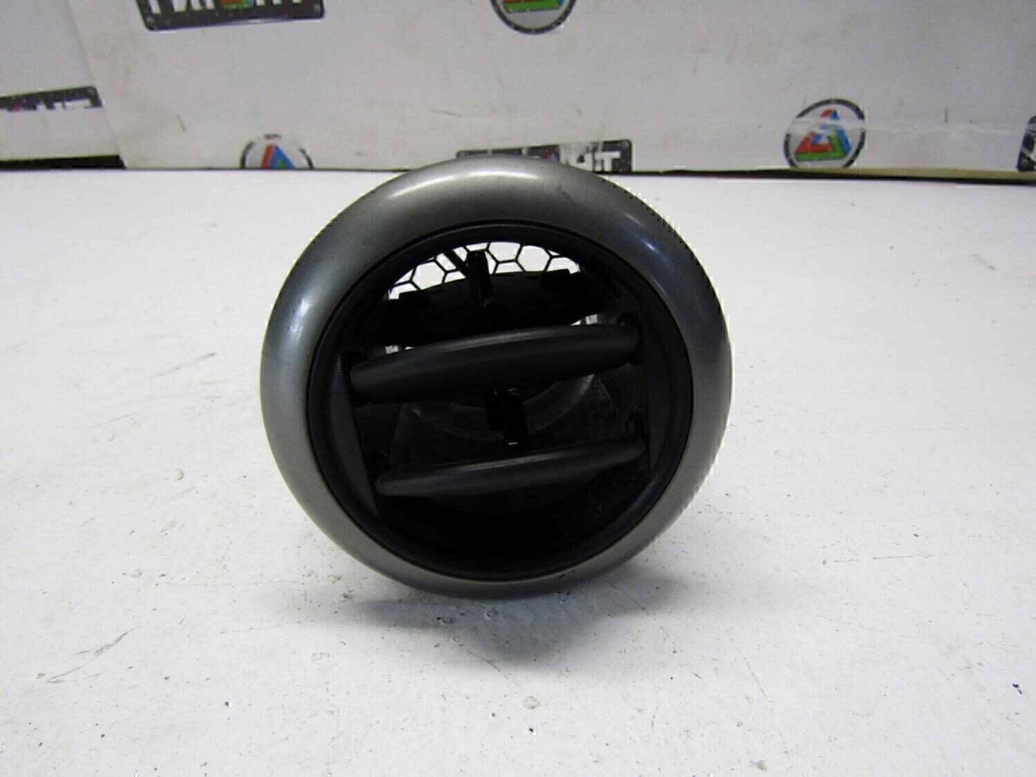 Дефлектор воздушный NISSAN Note (E11) 2006-2013