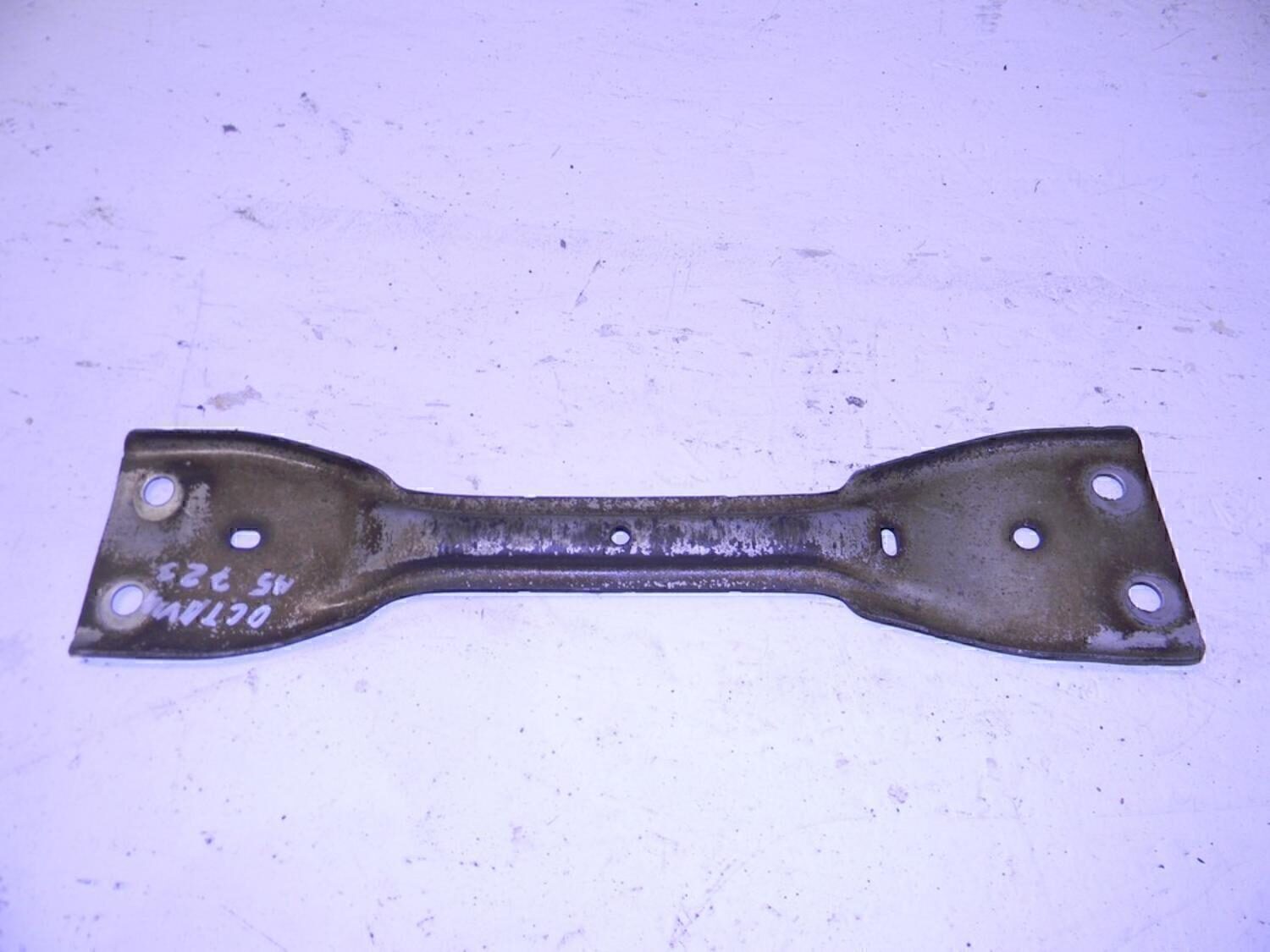 Кронштейн КПП Audi Touran 2003-2010