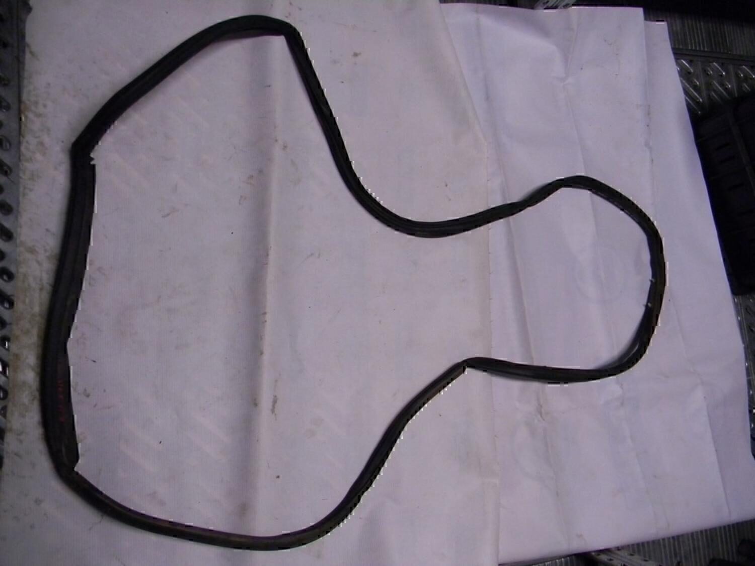 Уплотнитель двери Chevrolet Lanos 2004-2010