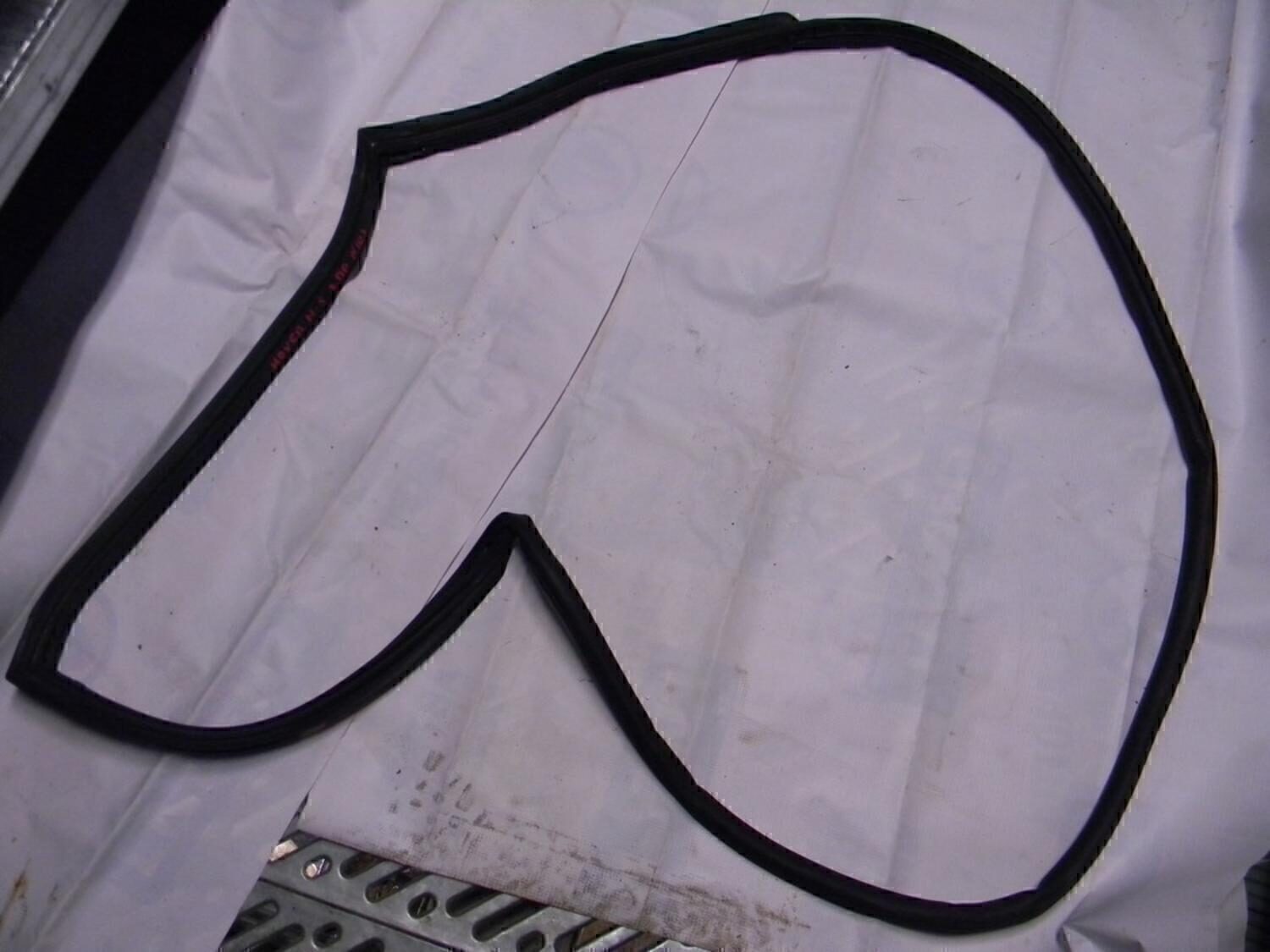 Уплотнитель (наружный) GREAT WALL Hover H5 2010>