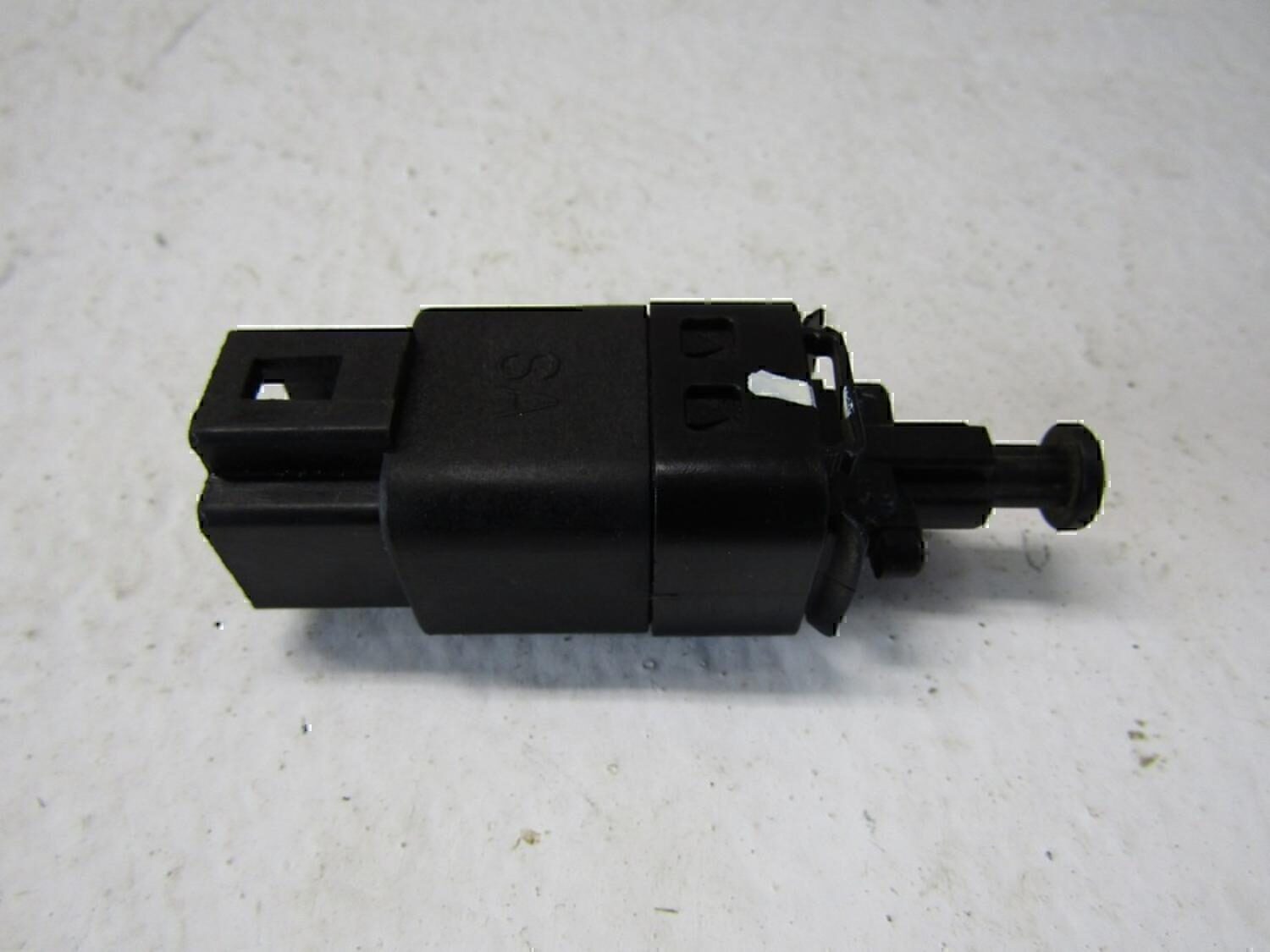 Датчик включения стопсигнала Chevrolet Aveo (T200) 2003-2008