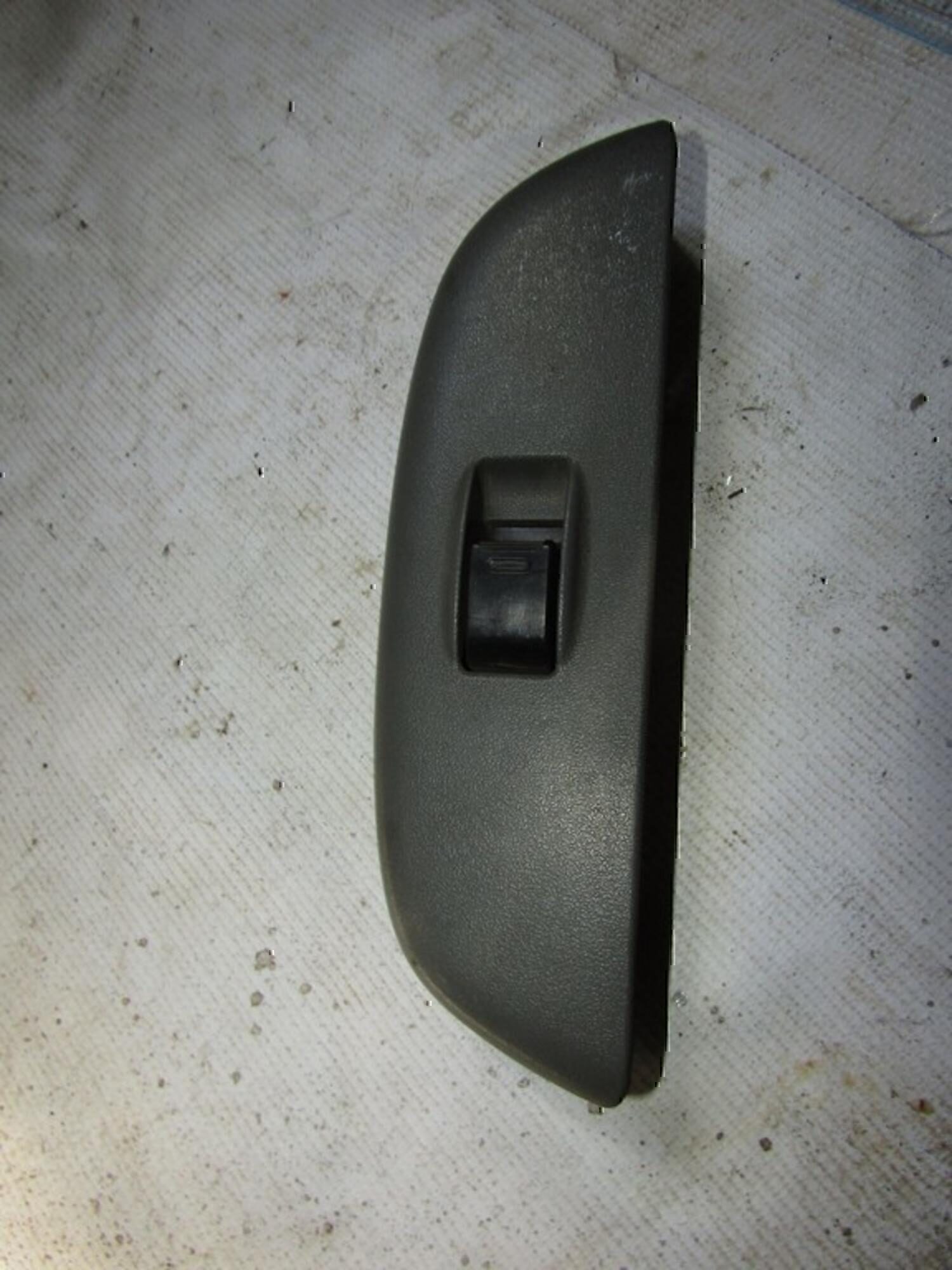 Кнопка стеклоподъемника TOYOTA Yaris Verso 1999-2005