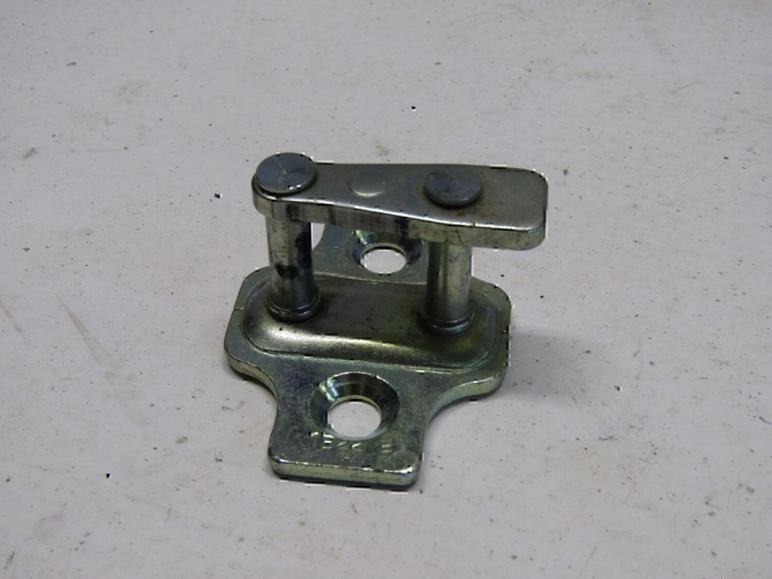 Ответная часть замка двери Chevrolet Aveo (T200) 2003-2008