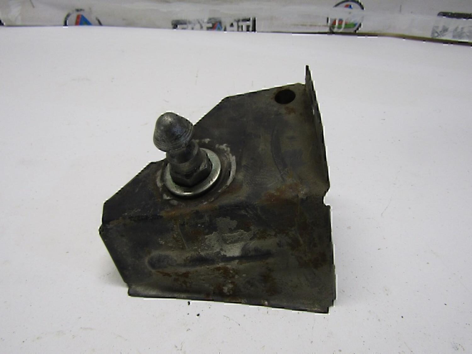 Кронштейн (сопут. товар) VAZ Lada 2115