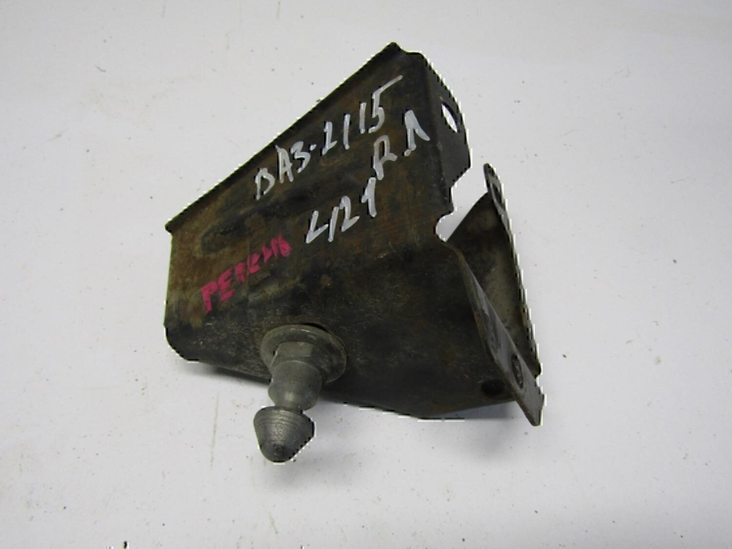 Кронштейн (сопут. товар) VAZ Lada 2115