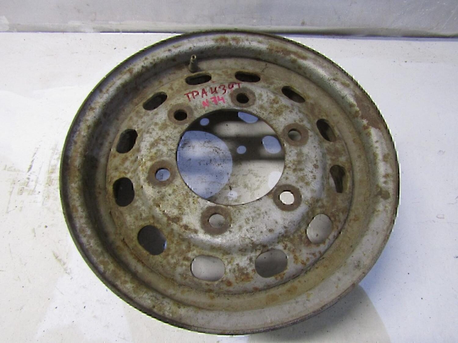 R15