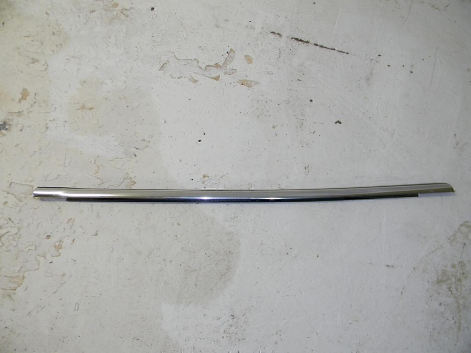 Накладка стекла заднего левого FORD Focus III 2011>