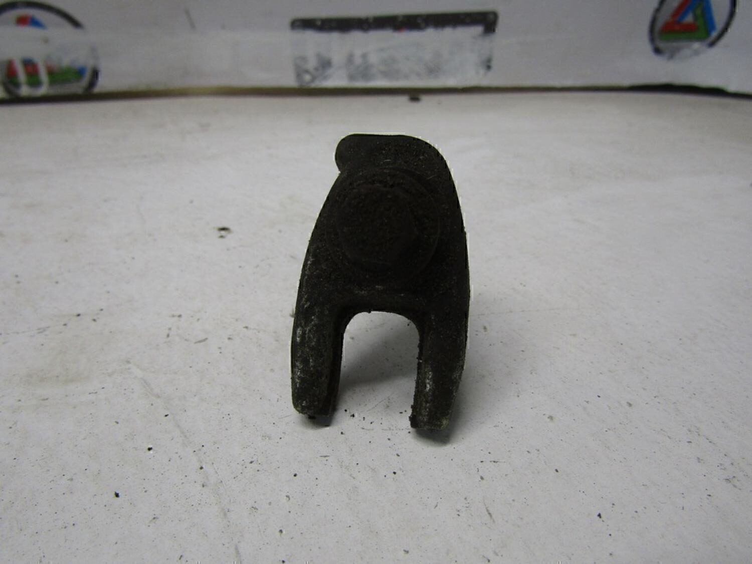 Кронштейн форсунки RENAULT Duster 2012>