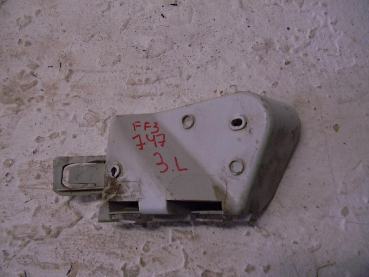 Кронштейн заднего бампера левый FORD Focus III 2011>